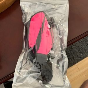 Nike charge soccer shin pads youth.